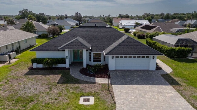 Photo - "Spacious 3-Bedroom Pool Home with 2 Baths & 2,075 Sq. Ft. of Comfort in Venice, FL!"