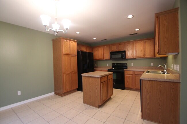 Photo - Coming Soon! 3 Bedroom Home in Flint!