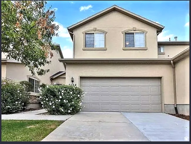 Building Photo - 4 bedroom/3.5 bathroom Townhome in Lehi