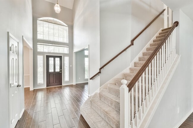 18802 Half Volley Cir