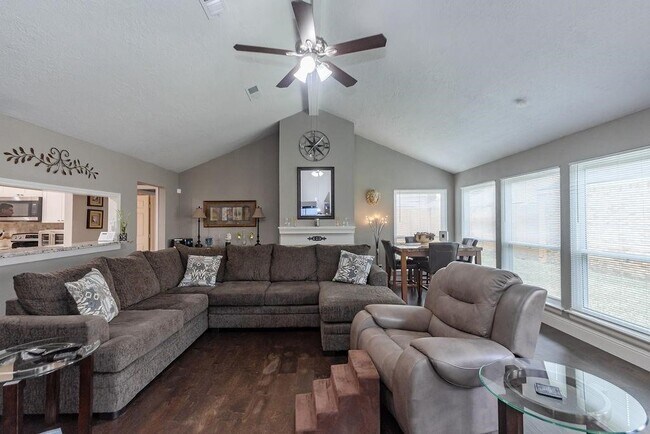 Photo - 13550 San Rafael Ln