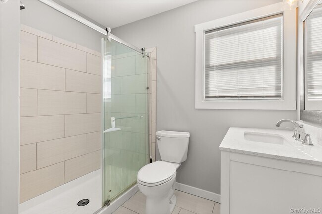 Photo - 341 Main St Unidad C