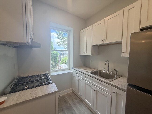 Building Photo - 78 Kirkland St Unit 35