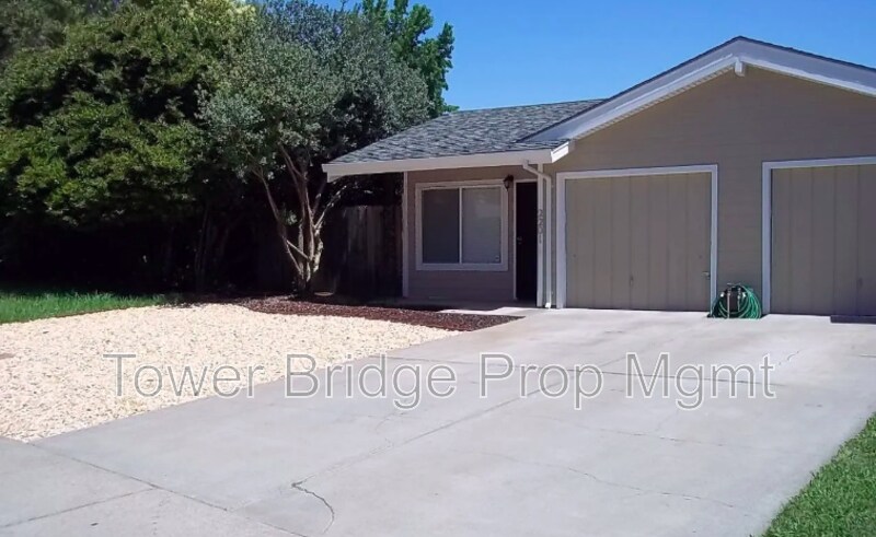 Photo - 2201 Zinfandel Dr