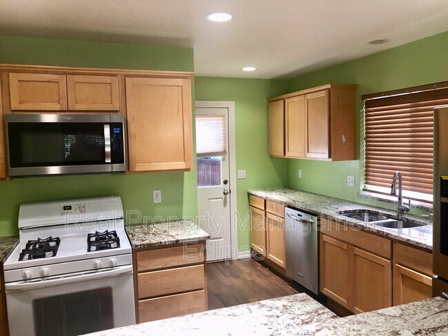 Photo - 8837 NE 178th St