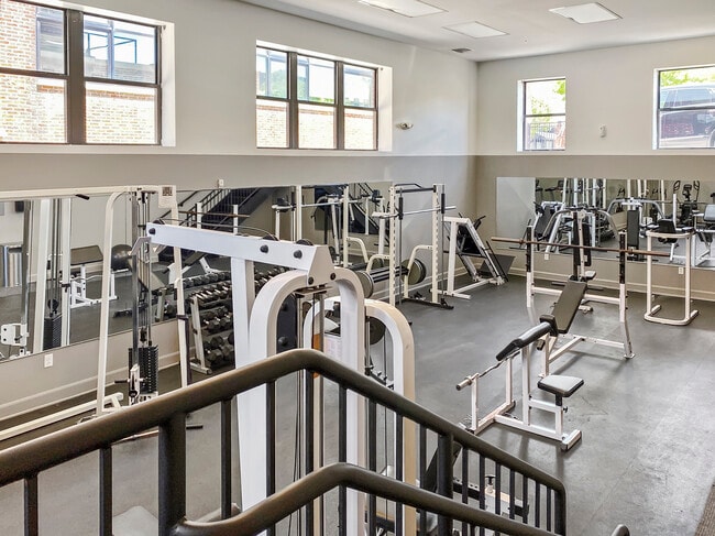 Gimnasio Jeffrey - Battery B