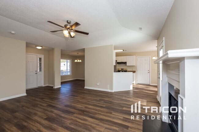 Photo - 5 Seton Hall Ct