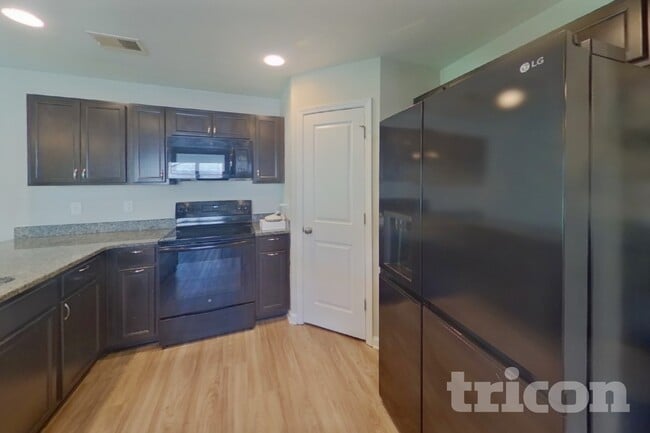 312 Winston Ln