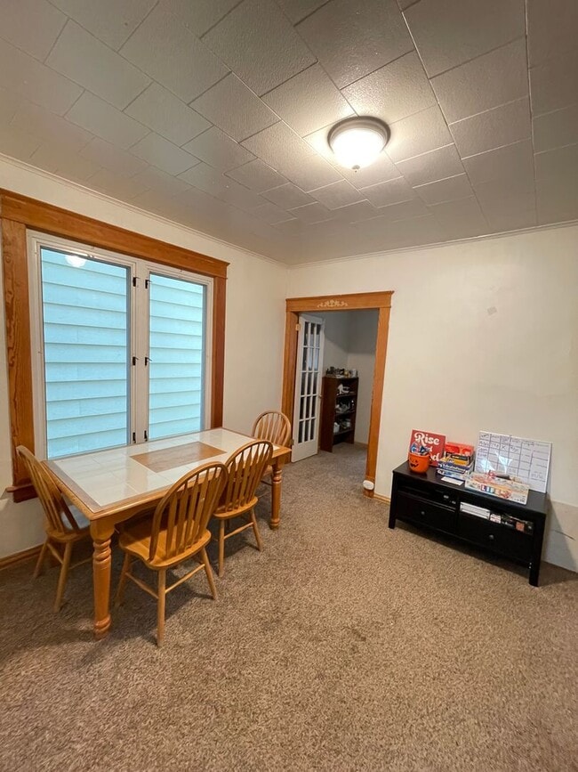 Photo - AVAILABLE JUNE 1st - 5 Bed, 2 Bath Home w/ Huge Enclosed Porch!