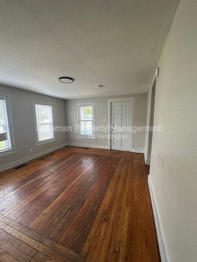 Photo - 1512 S Burdick St