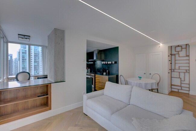 Photo - 1251 Melville St Unit ID1370194P