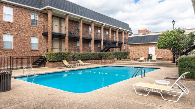 Photo - Hardy Manor Apartment Homes Unit C12