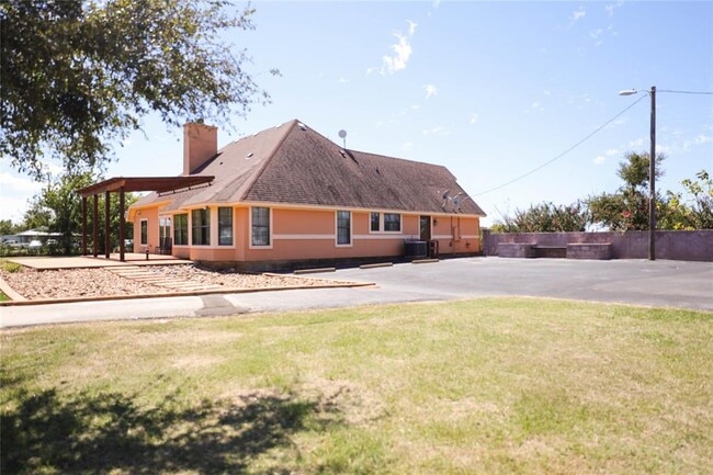 535 Upper Elgin River Rd