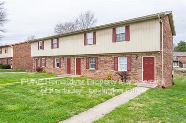 Building Photo - 209 Landings Dr