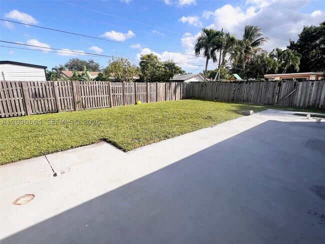 Photo - 1730 SW 64th Ave