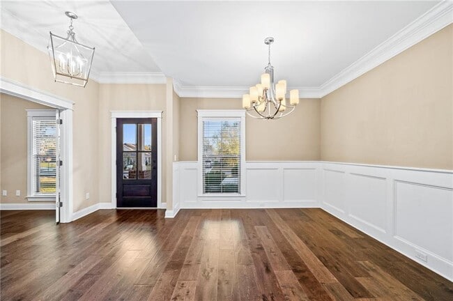 Photo - 7817 Hemlock St