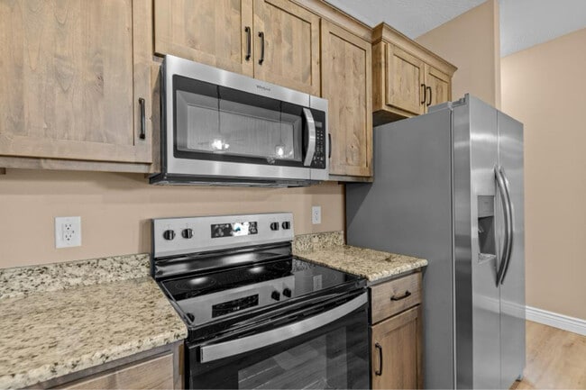 102 E Mls Rd