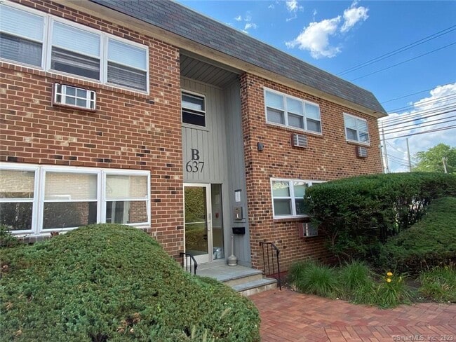 Building Photo - 637 Cove Rd Unit B15 Rental