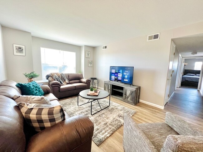Photo - Sundance Apartments