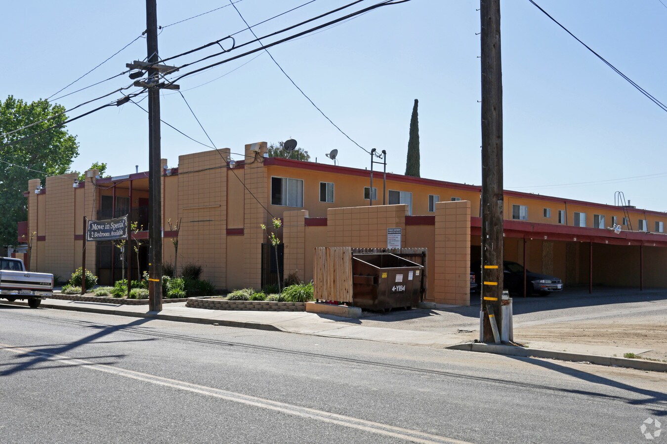 Photo - Navarro's Apartments