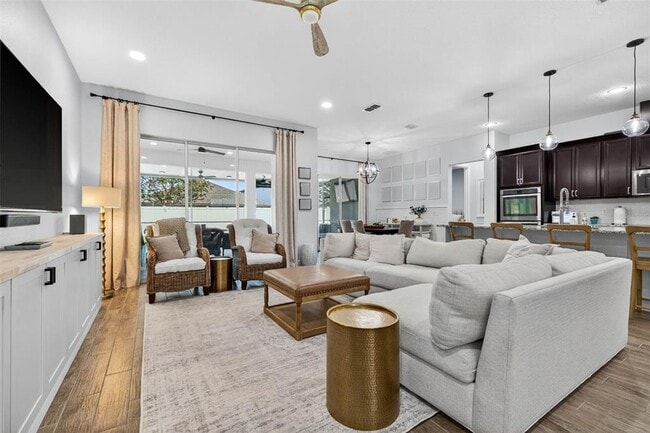 Photo - 10522 Cardera Dr