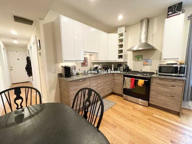 Building Photo - 32 Edison Grn Rental