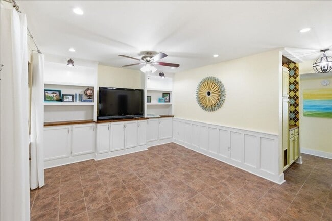 Photo - 1214 Baylor Ave