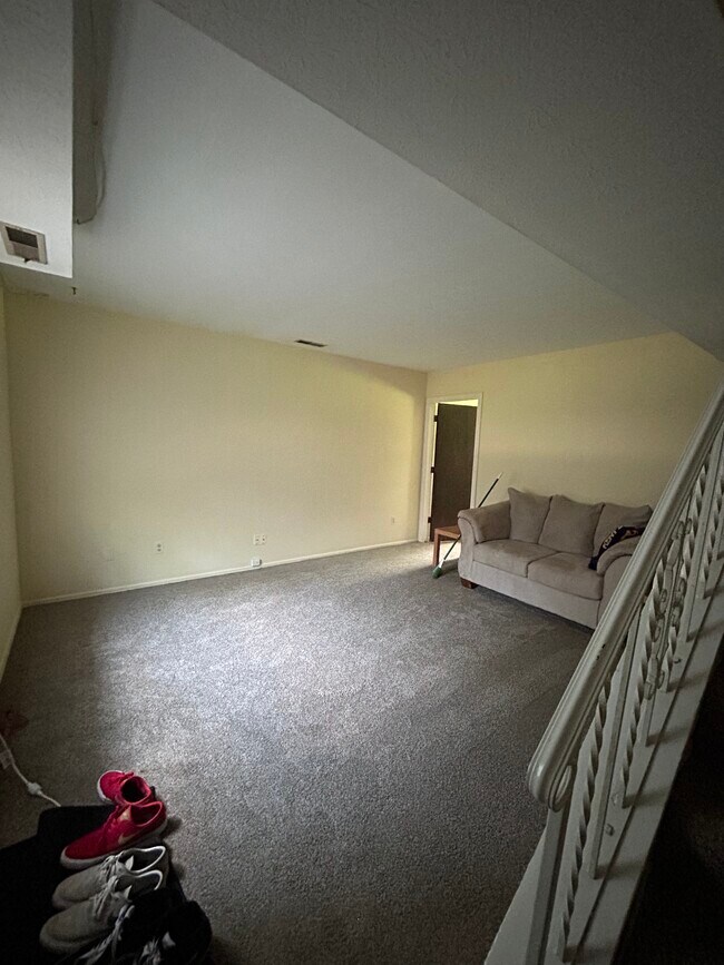 Photo - 4435 Maplepark Rd