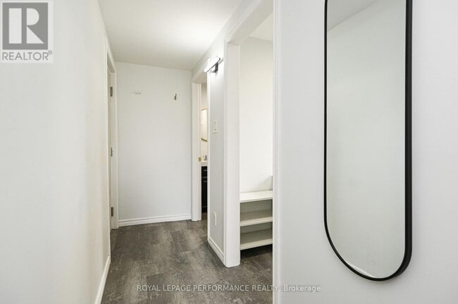 Photo - 123 Pamilla St