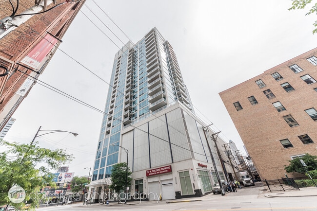 Building Photo - 757 N Orleans St Unit 705