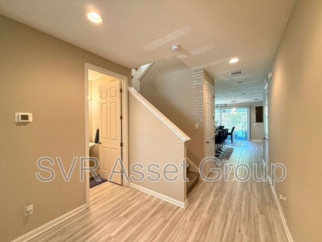 Photo - 1116 Persimmon Dr