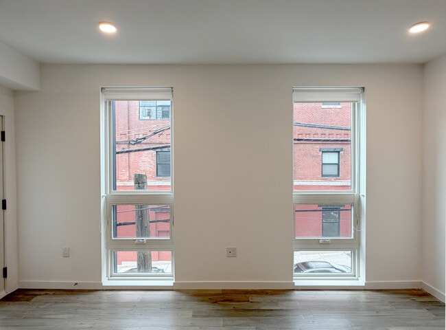 Photo - 1501 N 31st St Unit 202