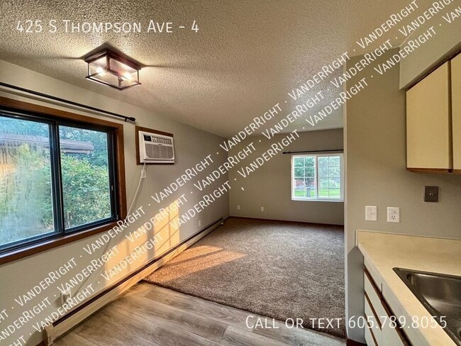 Photo - 425 S Thompson Ave Unidad 4
