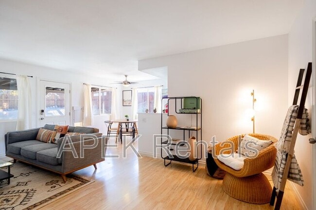 Building Photo - 61493 Desert Air Rd