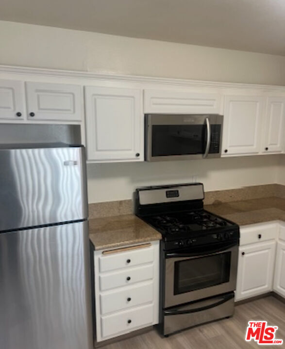Photo - 760 Earlham St Condo