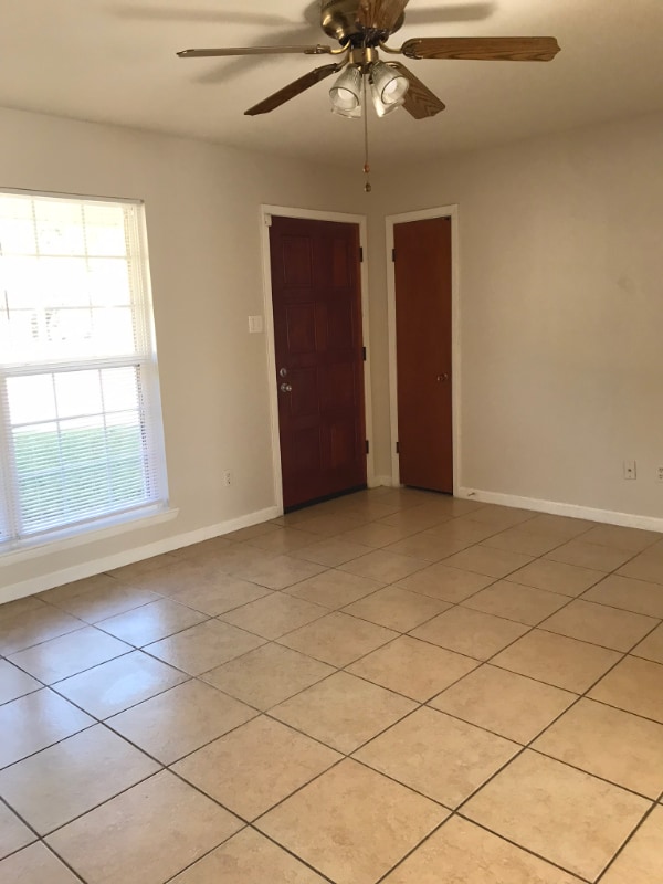 Photo - 16313 Lamont Rd