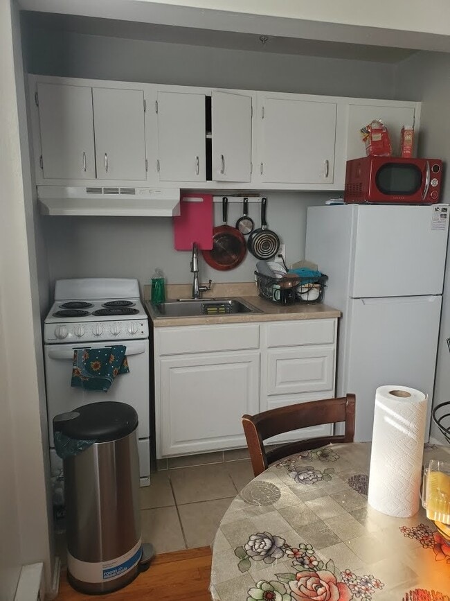 Photo - Move-In Today: Awesome 1-Bed, 1-Bath Apartment/Home! Unit #2