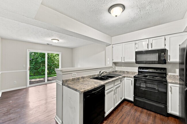 Photo - 6007 Polonius Ln