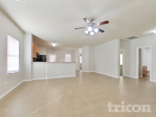 Photo - 2122 Hackberry Bank Ln