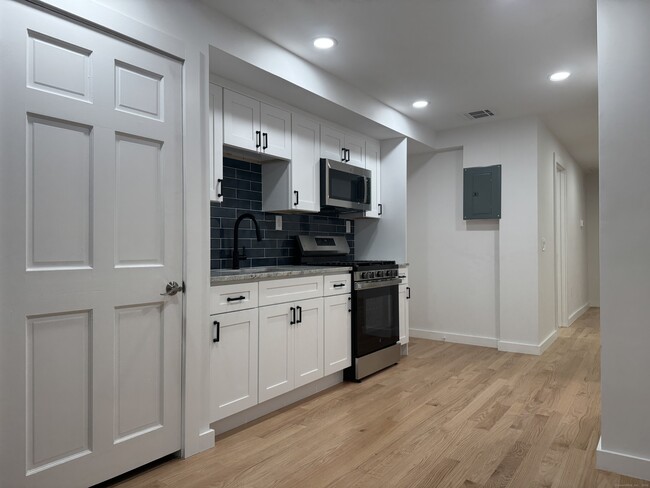 Photo - 263 Hawley Ave Unit 3rd Floor