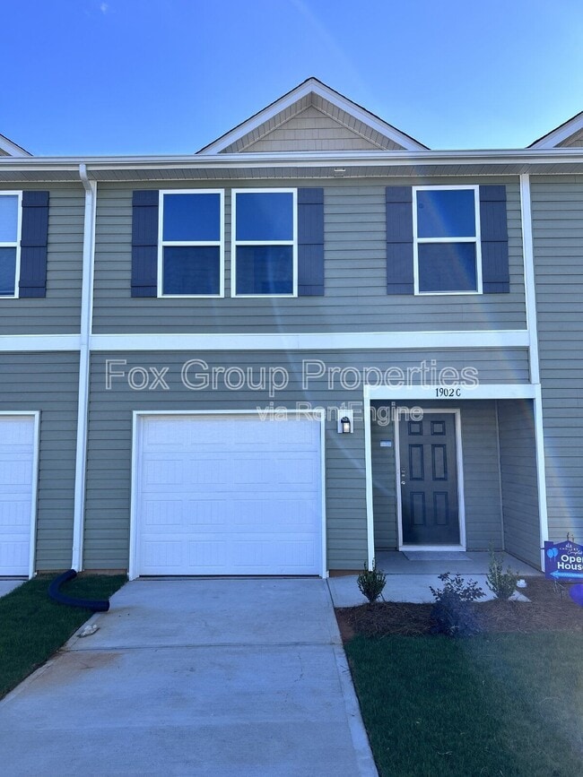 Building Photo - 1910 Tranquility Cir Rental