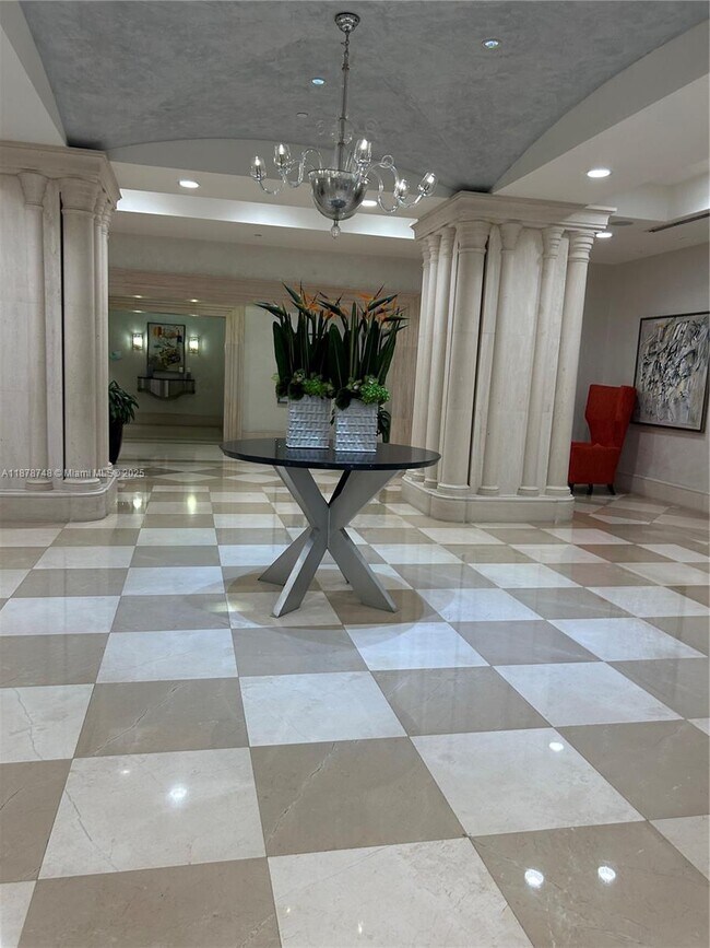 Photo - 150 Sunny Isles Blvd Unidad 1-606