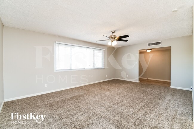 Photo - 3238 S Evergreen Rd