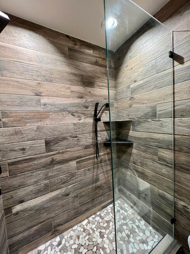 Photo - 641 Woodside Sierra Unit #6