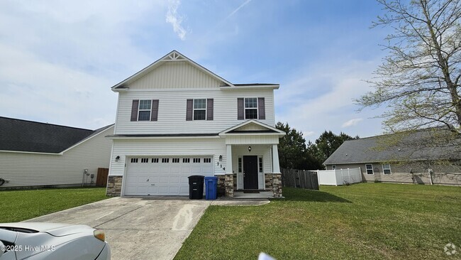 Building Photo - 714 Savannah Dr Rental