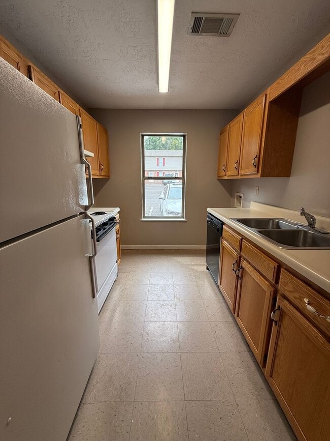 148 W Peach St Unit E2