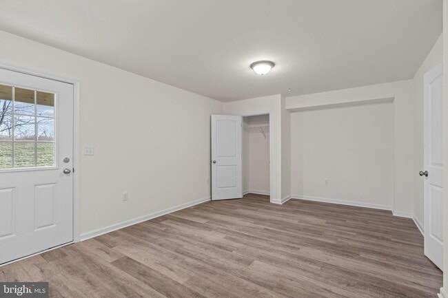 Photo - 87 Penstock Ln