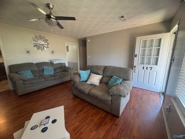 Photo - 117 Water Oak Ct