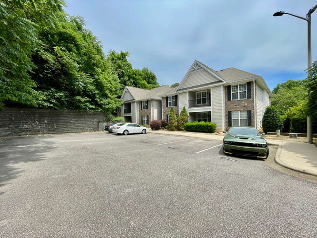 Building Photo - "206 Fountainhead Ln - Historic Downtown Fayetteville Unit 201