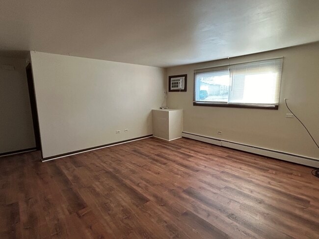 Photo - 1300 Getzelman Dr Unidad 1